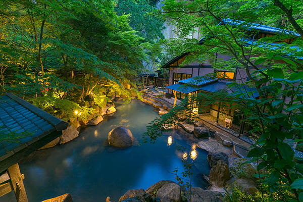 Mount Aso Crater, Kusasenri, Kamishikimi Kumanoza Shrine, Kurokawa Onsen (Departing from Fukuoka/Kumamoto) - Kurokawa Onsen: a short visit, so choose your bath