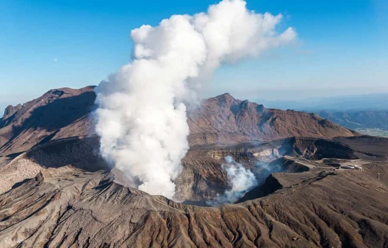Mount Aso & Kurokawa Onsen: A Kyushu Day Trip - Exploring Mount Aso