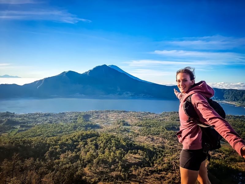 Mount Batur Alengkong Sunrise Trekking with Optional Photographer - Who should book this trek