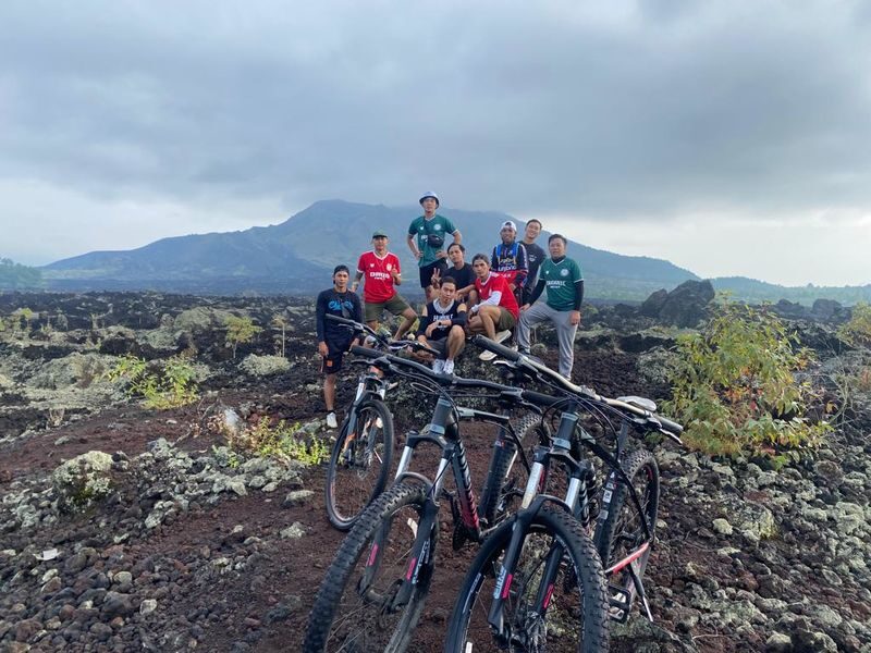 Mount Batur Black Lava Cycling Tour in Kintamani Bali - A half-day route from village to hot spring
