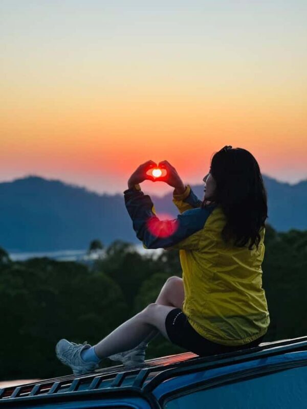 Mount Batur Jeep Sunrise Experience with Local Geopark Guide - What Reviewers Love Most