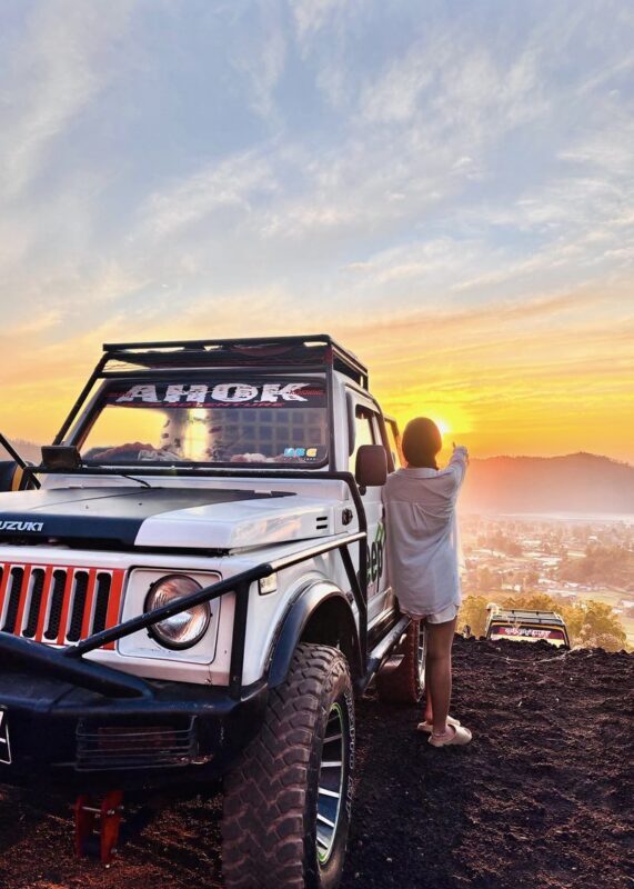 Mount Batur Sunrise Jeep & Kintamani Cafe Tour With Photographer - Black Lava and other possible stops