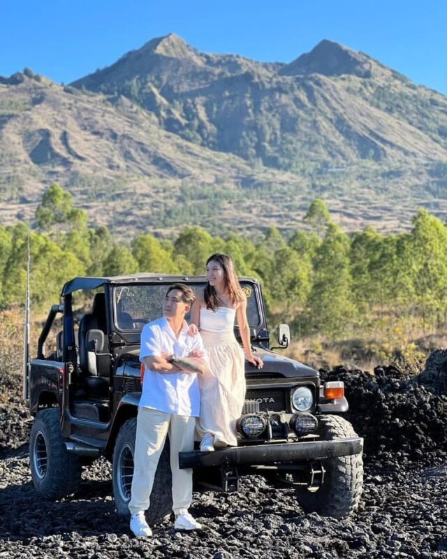 Mount Batur Sunrise Jeep & Kintamani Cafe Tour With Photographer - Choosing a package that fits your morning