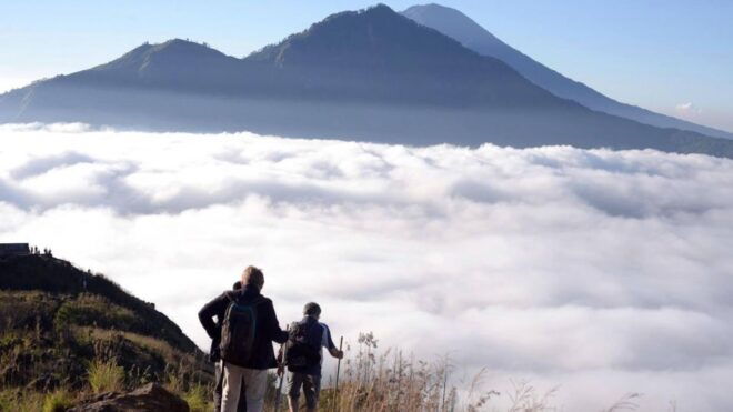 Mount Batur Sunrise Trekking Guide - Positive Customer Reviews and Recommendations