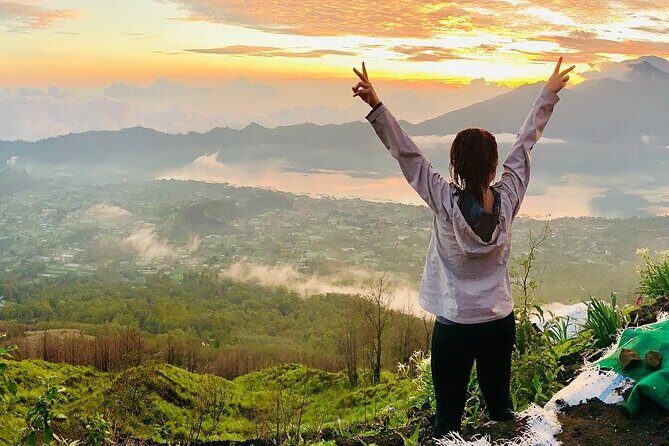 Mount Batur Sunrise Trekking With Hot Springs - The Experience Breakdown: What to Expect on the Mount Batur Sunrise Trekking Tour