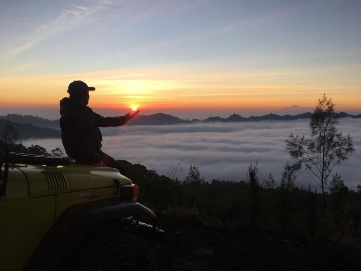 Mount Batur: Sunset/Sunrise 4WD Jeep Tour With Photographer - Transportation Details