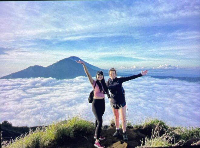 Mount Batur Trekking With Breakfast and Natural Hot Spring - Customer Experiences and Reviews