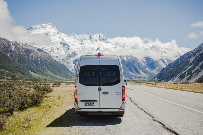 Mount Cook, Lake Pukaki and Southern Alps Tour - Three hours in Mount Cook Village: choose your priority