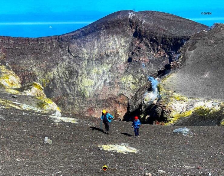 Mount Etna: Central Crater Guided Hike for Advanced Hikers - Experience Highlights
