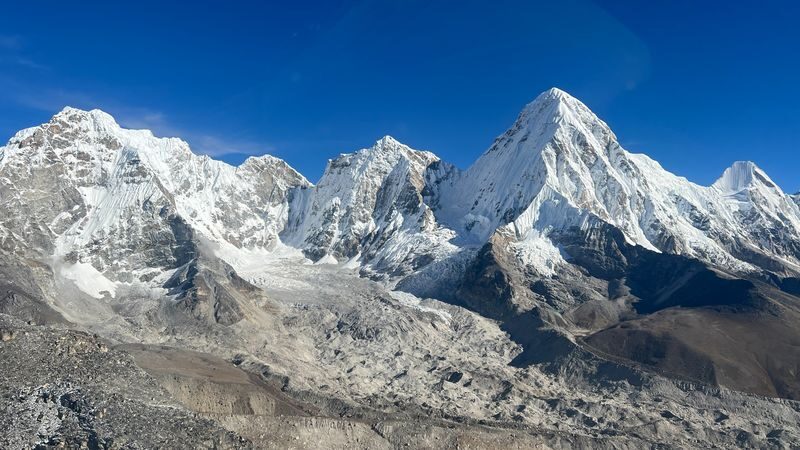 Mount Everest Base Camp Helicopter Sightseeing tour from Kathmandu - Breakfast near Everest View Hotel