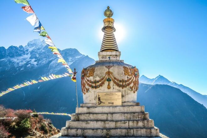 Mount Everest Panorama View Trek - Included Services and Amenities