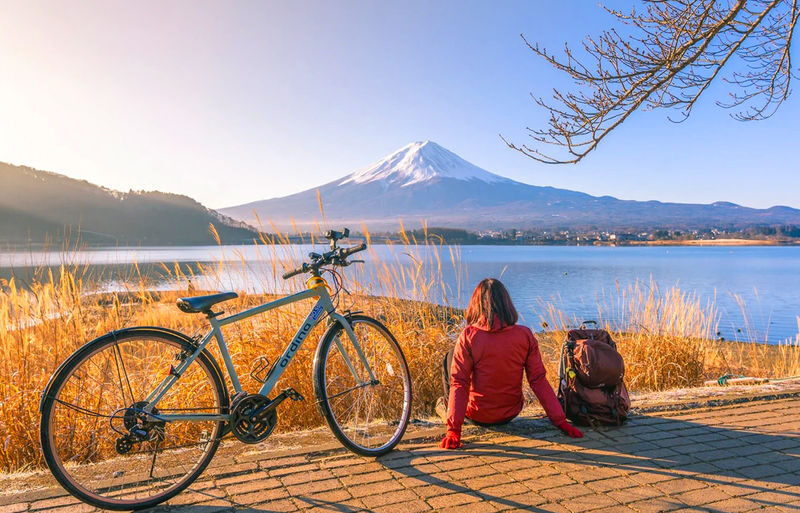 Mount Fuji Cycling Matcha Experience Hot Spring Two-Day Deep Dive Tour: Kawaguchiko & Matcha Experience & Ropeway & Hot Spring & Yamanakako Cycling & Oshino Hakkai & Arakurayama Sengen Park Two-Day Deep Dive Tour - Two days built around Mount Fuji