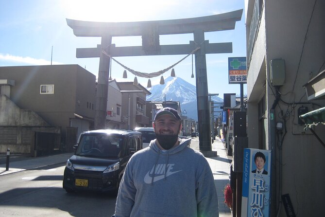 Mount Fuji Five Lakes Tour From Kawaguchiko With Guide & Vehicle - Pickup and Transportation Details