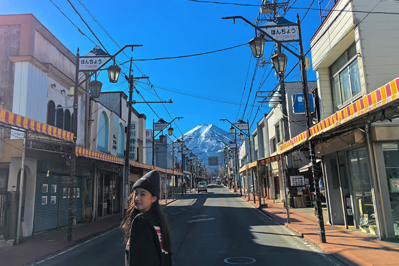 Mount Fuji Lake Yamanaka Small Group Day Tour (Driver-Guide Service, including Hotel Pick-up and Drop-off) - A temple tip, with an important caveat