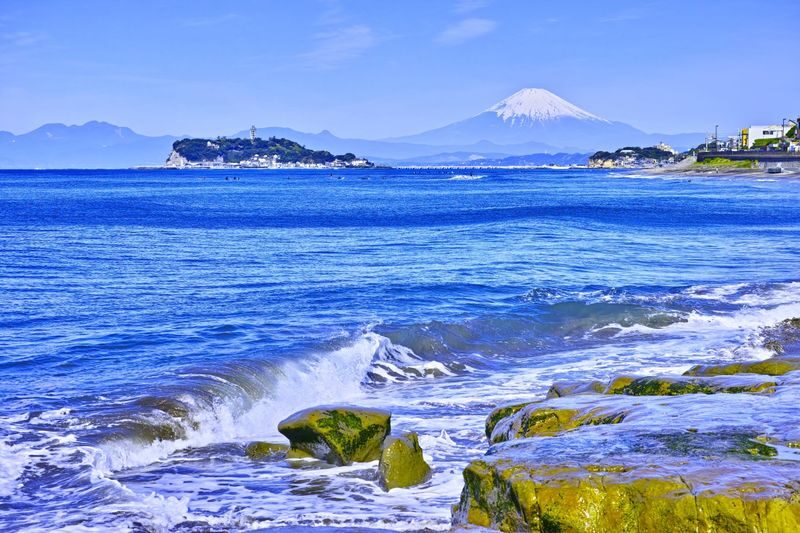 Mount Fuji One-Day Tour with Stunning Views (Departing from Tokyo) - Lake Yamanaka and the traffic gamble