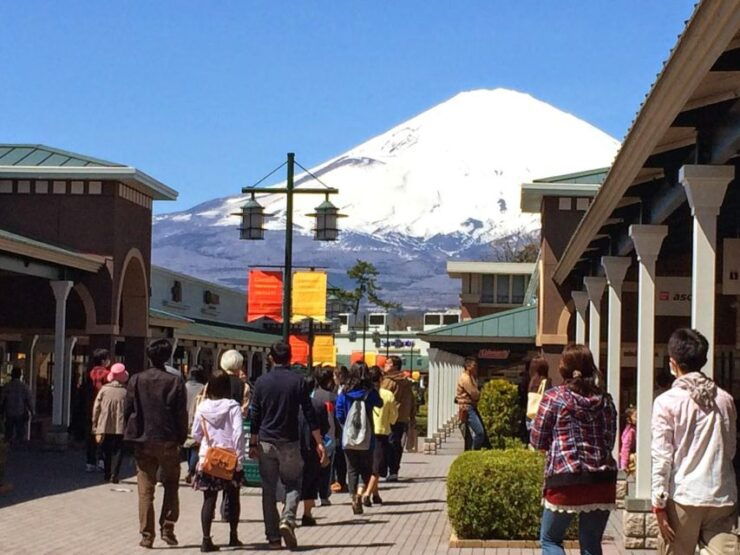 Mount Fuji Panoramic View & Shopping Day Tour - Activity Details and Meeting Instructions