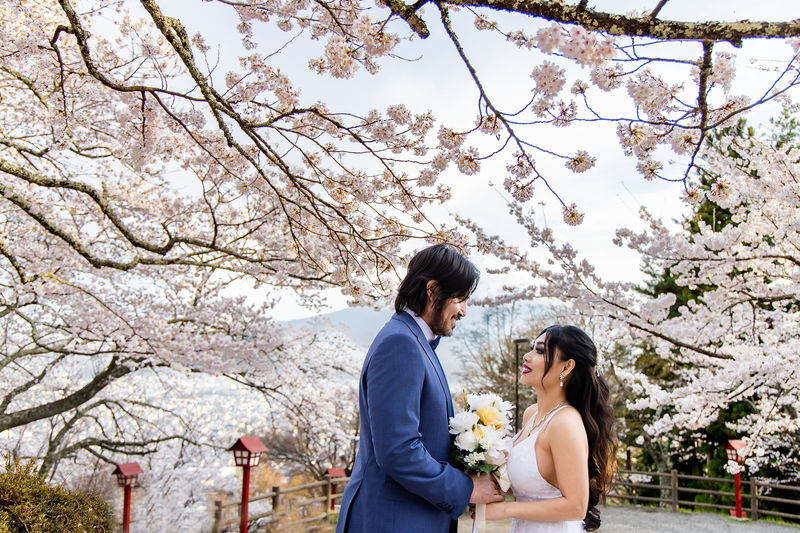 Mount Fuji Pre-Wedding Photoshoot | Dress, Kimono & Scenic Locations - Make the most of a private photography day