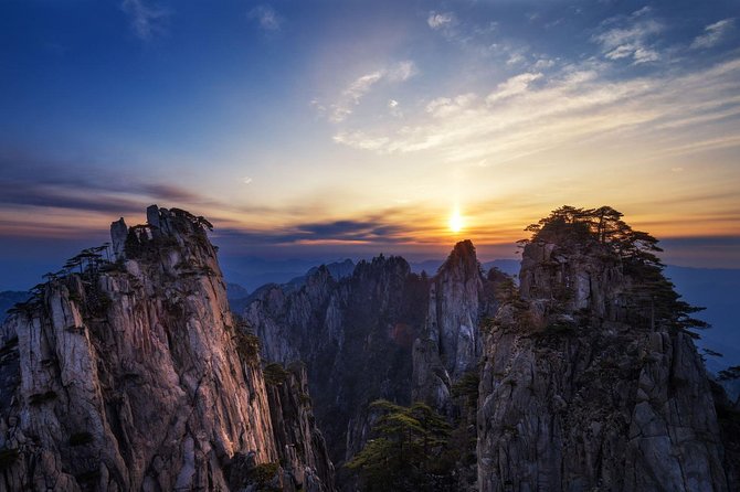 Mount Huangshan Highlights Group Tour -No Shopping - Logistics and Pickup Details