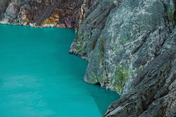 Mount Ijen Crater Trekking Tour From Bali - Tour Highlights