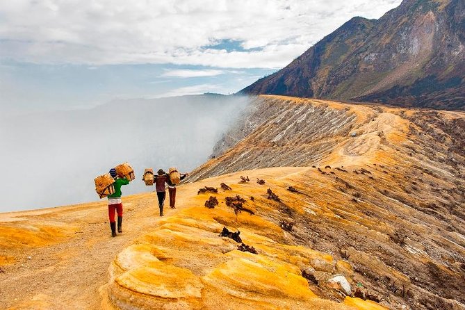 Mount Ijen: Electric Blue Fire Tour (2D1N - Private & All-Inclusive) - Tour Details