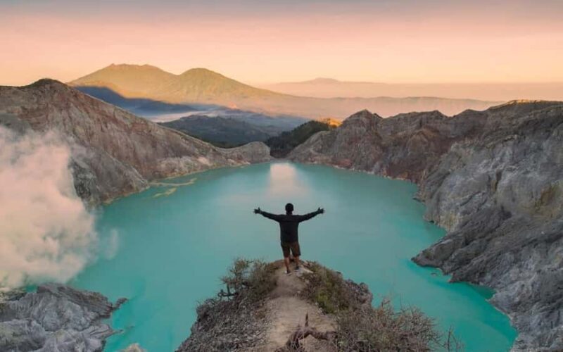 Mount ijen Expedition:Blue Flames and Sulfur Mines from bali - An In-Depth Look at the Mount Ijen Tour Experience