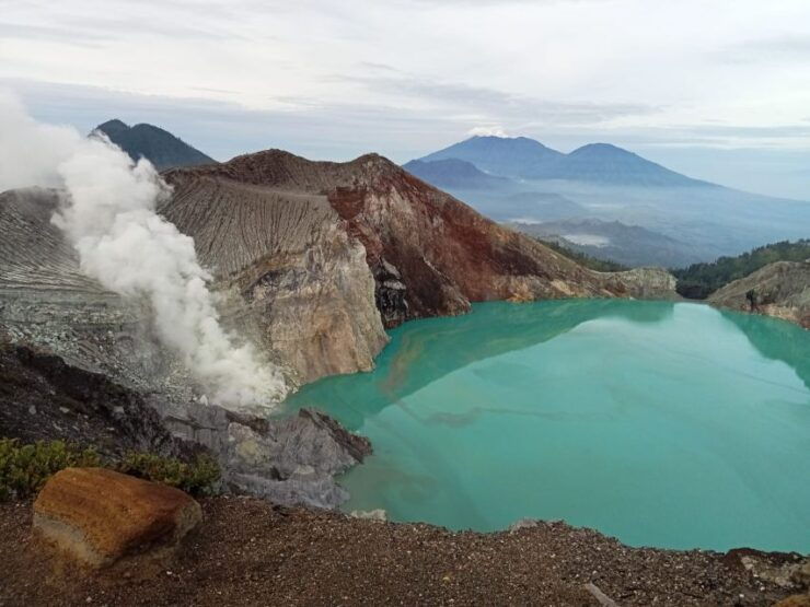 Mount Ijen Volcanic Crater Overnight Trip From Bali - Experience