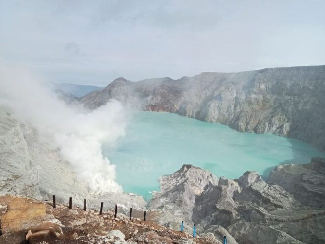 Mount Ijen Volcanic Crater Overnight Trip From Bali - Review Summary