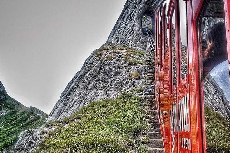 Mount Pilatus Golden Round Trip with Lake Cruise Small Group Tour - What the small group and guide mean in practice