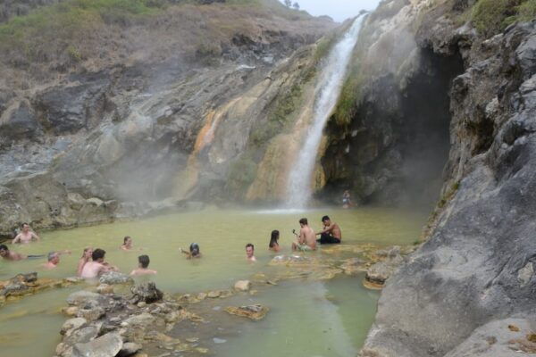 Mount Rinjani: 3-Day Trek to Summit, Lake and Hot Spring - Tips for a Successful Journey