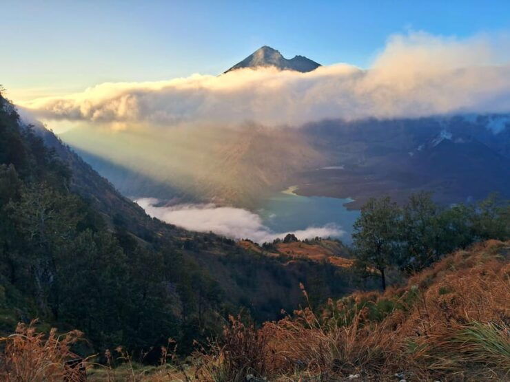 Mount Rinjani: Camping 2 Day 1 Night to Rinjani Crater Rim - Key Points