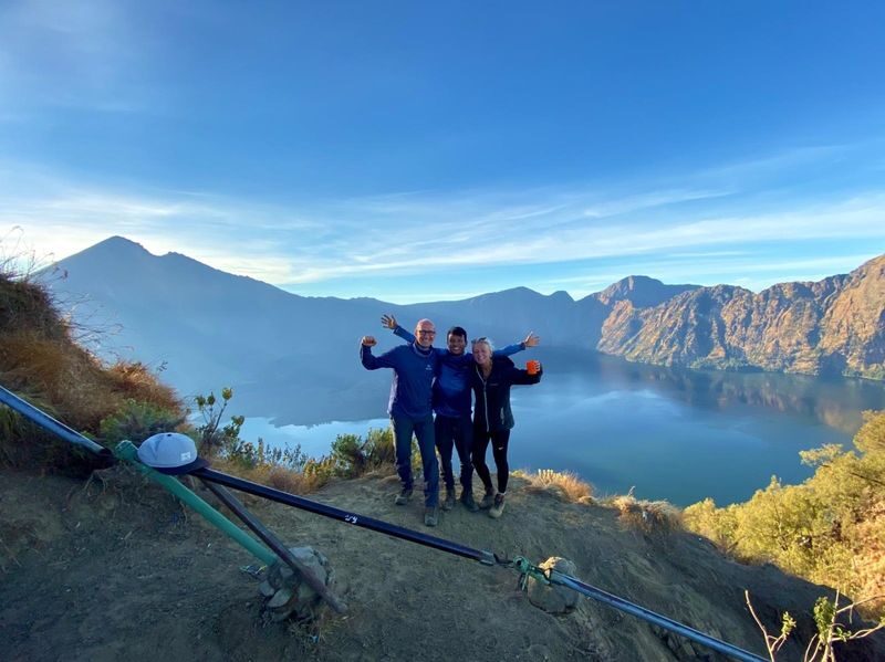 Mount Rinjani Crater Rim Multi-Days Trekking in Lombok - At a glance