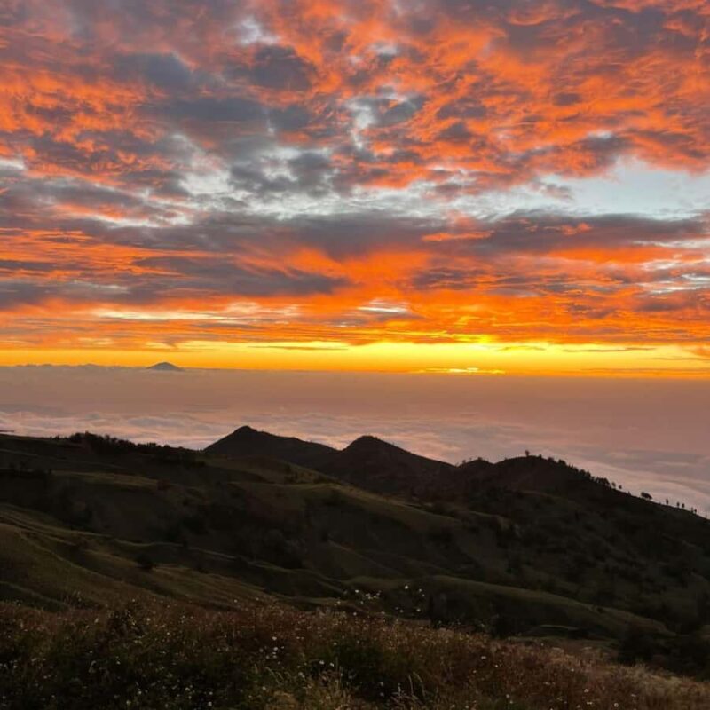 Mount Rinjani Hike Summit 1-Day Trekking Tour - What Reviewers Say