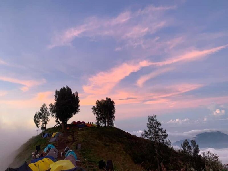 Mount Rinjani Trekking 2D/1N Summit Sunrise & Sunset Views - Who Should Consider This Trek?