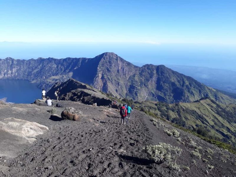 Mount Rinjani Trekking 3D/2N Lake,Host Spring Full Experiece - A Deep Dive into the Mount Rinjani Trek Experience