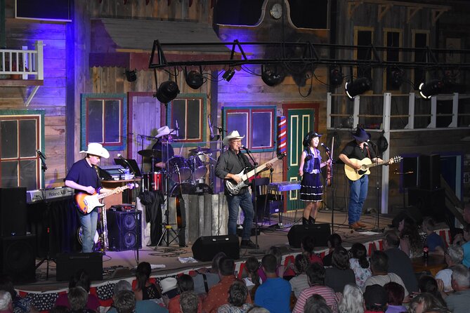 Mount Rushmore and Black Hills Tour With Two Meals and a Music Variety Show - Reviews