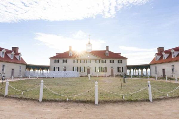 Mount Vernon: George Washingtons Estate With Audio Guide - Exploring the Historic Grounds