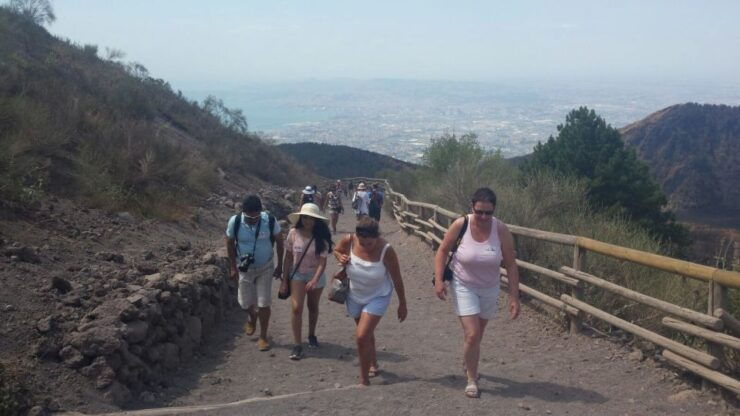 Mount Vesuvius 4-Hour Volcano Tour With Wine Tasting - Tour Experience