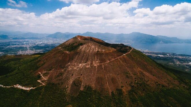 Mount Vesuvius From Naples: Bus, Ticket and Audio Guide - Admission and Audio Guide