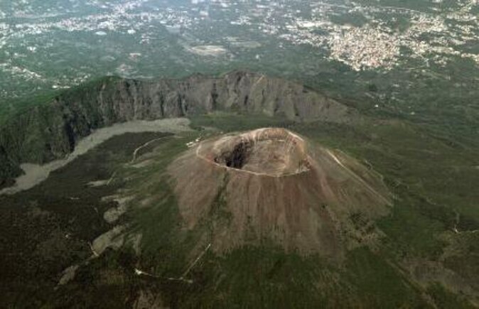 Mount Vesuvius & Wine Tasting With Lunch Private Tour From Sorrento Coast - Good To Know