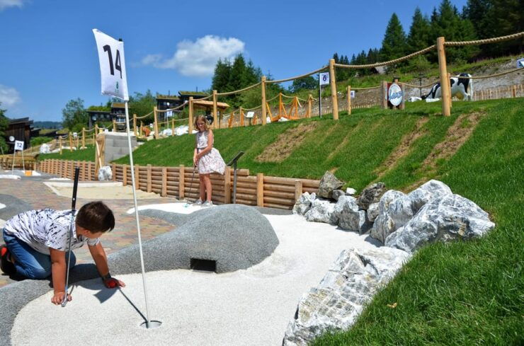 Mountain Adventure Minigolf - Pricing and Reservation