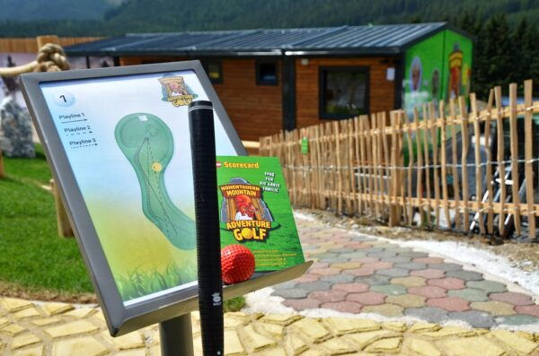 Mountain Adventure Minigolf - Themes and Attractions