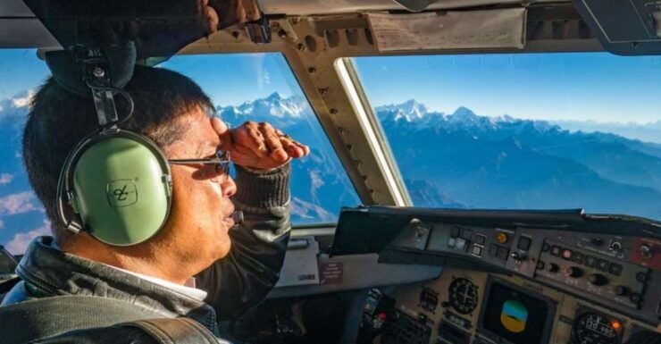Mountain Everest Scenic Flight With Airport Transfer - Activity Highlights