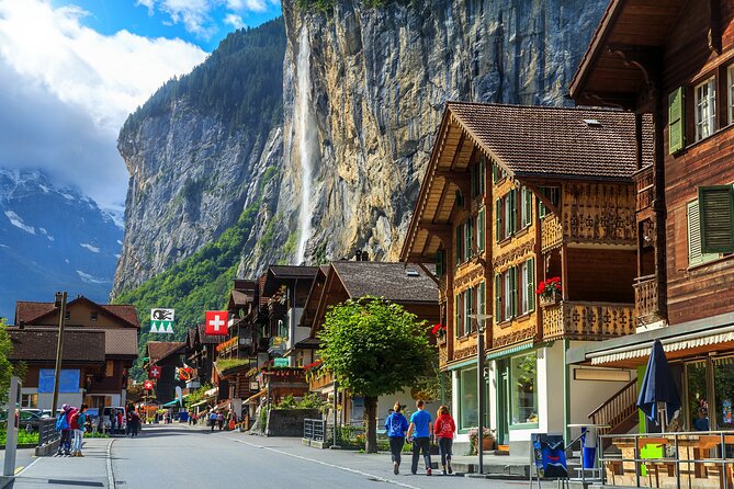 Mountain Majesty: Small Group Tour to Lauterbrunnen and Mürren - The Sum Up