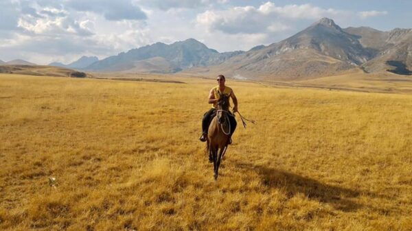 Mountains of the Abruzzo: Four Day Horseback Riding Trip - Local Culinary Delights