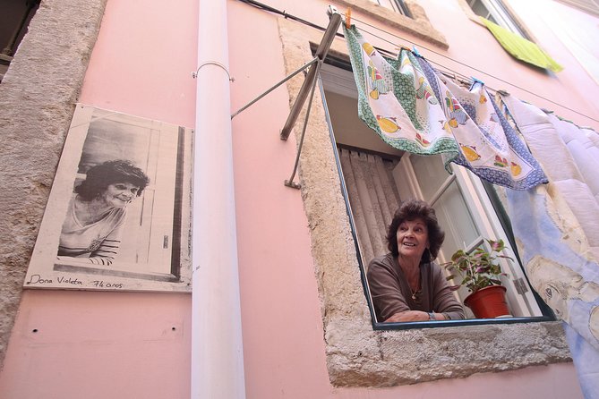 Mouraria: the Multicultural District - Private Walking Tour - Booking and Reservation