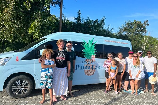 Mr&Mrs Punta Cana Private Roundtrip Transfer Airport-Hotel - Drop-off and Pickup Information