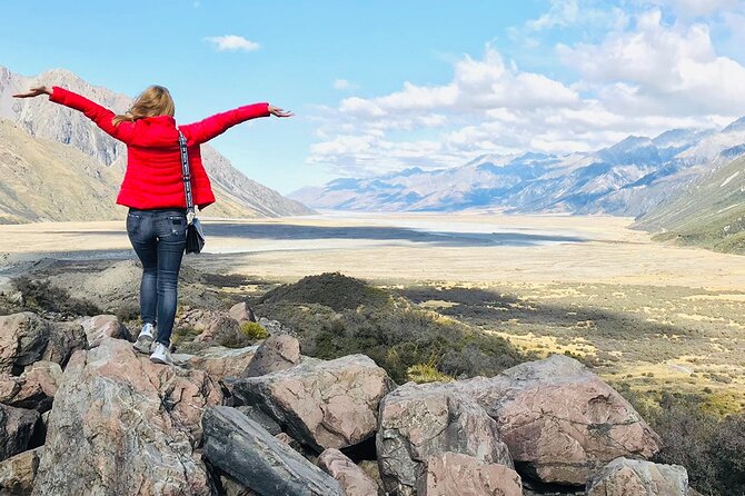 Mt Cook and Lake Tekapo 2 Day Small Group Tour From Queenstown - Inclusions and Services