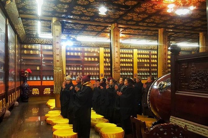Mt Emei 1 Day Tour - Inclusions