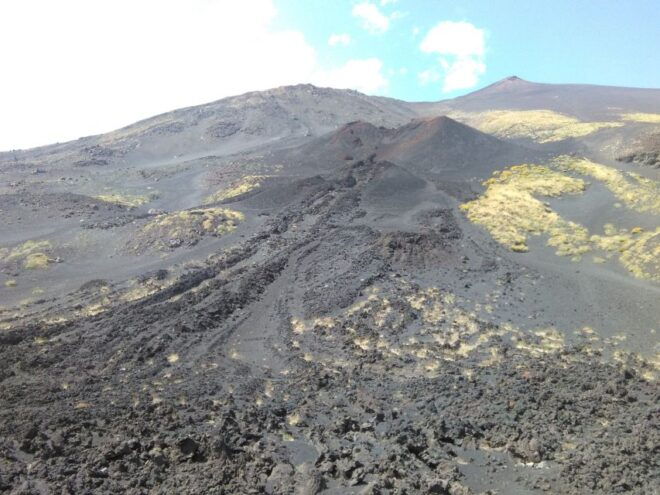 Mt. Etna: Private Tour in 4x4 From Taormina - Experience