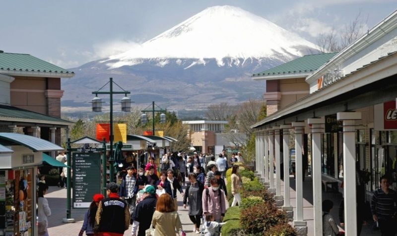 Mt. Fuji 5th & Gotemba Premium Outlets Tour (Disband at Outlets) - A day built around two very different stops